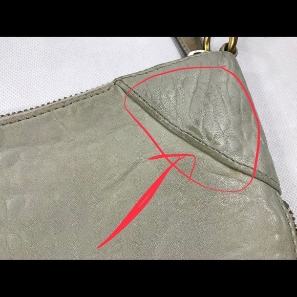 Marc by Marc Jacobs Washed Up Lamb Leather Messenger Bag Read - Picture 14 of 14